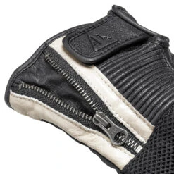 Triumph Raven Mesh Gloves -GearUp Moto MGVS18130 TriumphRavenmeshGloveDETAIL