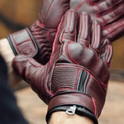 Merlin Glory Leather Gloves Oxblood -GearUp Moto MerlinGloryLeatherGlovesOxbloodME MLG044OXBLifestyle3