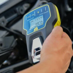 Oxford Oximiser 3X Advanced Battery Management System -GearUp Moto OxfordOximiser3XAdvancedBatteryManagementSystemEL200Lifestyle