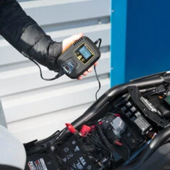 Oxford Oximiser 900 Essential Battery Management System -GearUp Moto OxfordOximiser900EssentialBatteryManagementSystemEL570Operation