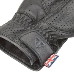 Triumph Cali Gloves Black 7 Triumph Cali Gloves Black -GearUp Moto TriumphCaliGlovesBlackMGVS21128WristClosure