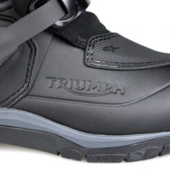 Triumph Corozal Adventure Drystar Boots Black 13 Triumph Corozal Adventure Drystar Boots Black -GearUp Moto TriumphCorozalDrystarBootsMBTA22801SideDetail